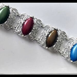 Sarah Coventry! Fantastic bracelet!